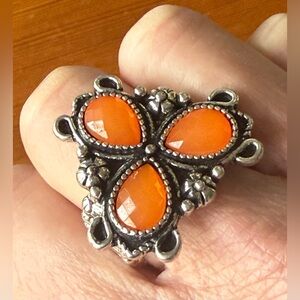 PAPARAZZI Orange Stretch Ring